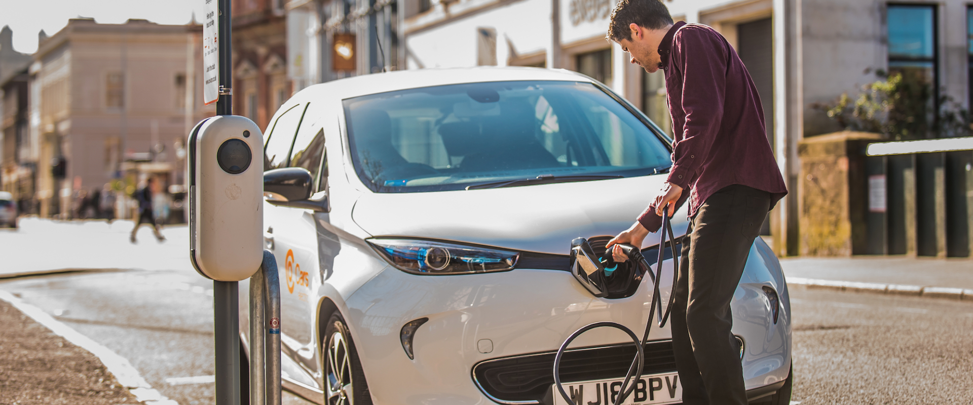 Co-Cars in partnership with Electric Car Chargers to service and maintain their charging equipment